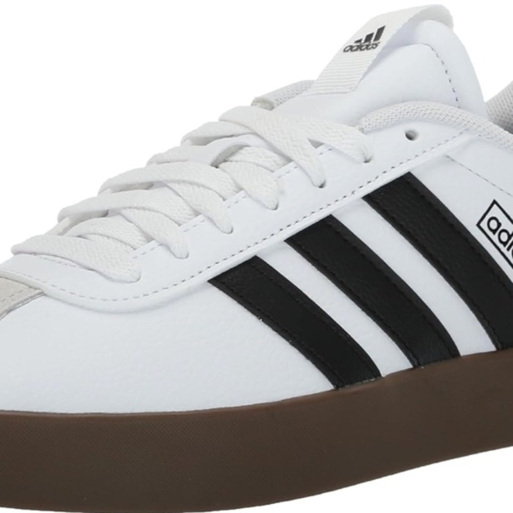 adidas Women’s VL Court 3.0 Sneaker size 9. (No Box)